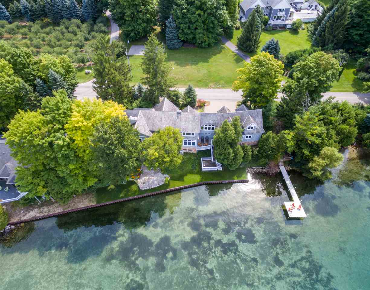 648 South Stony Point Road Suttons Bay, MI 49682 - Photo 11 of 61 1879427-10.JPG