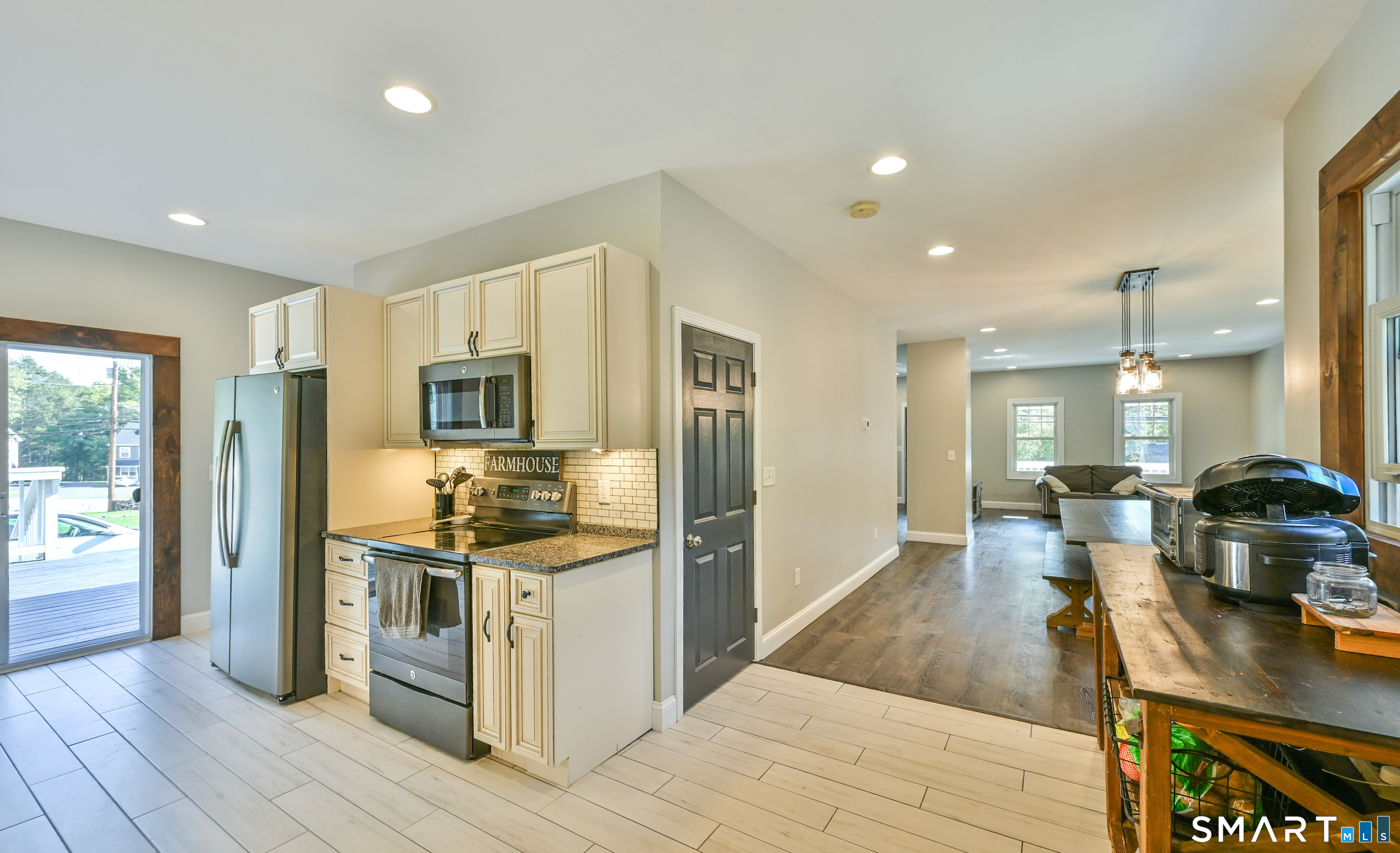 990 Riverside Drive Thompson, CT 06255 - Photo 11 of 40 Gallery Image 11
