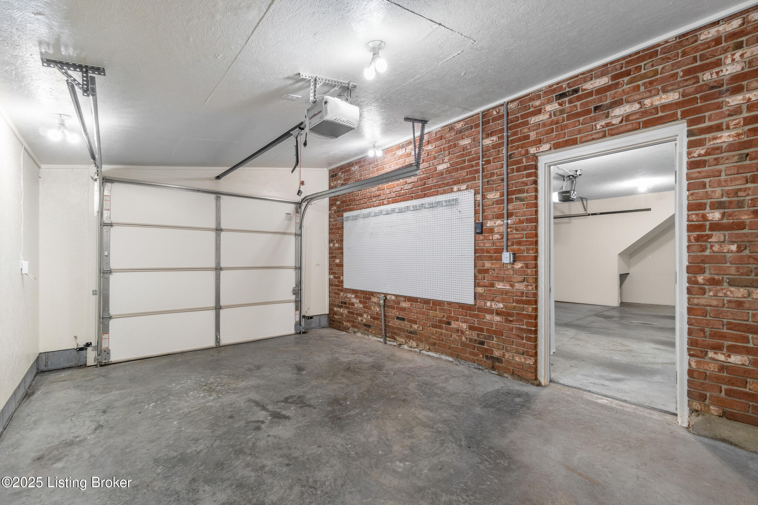 10304 Spring Meyer Road Louisville, KY 40223 - Photo 61 of 83 dsc05372