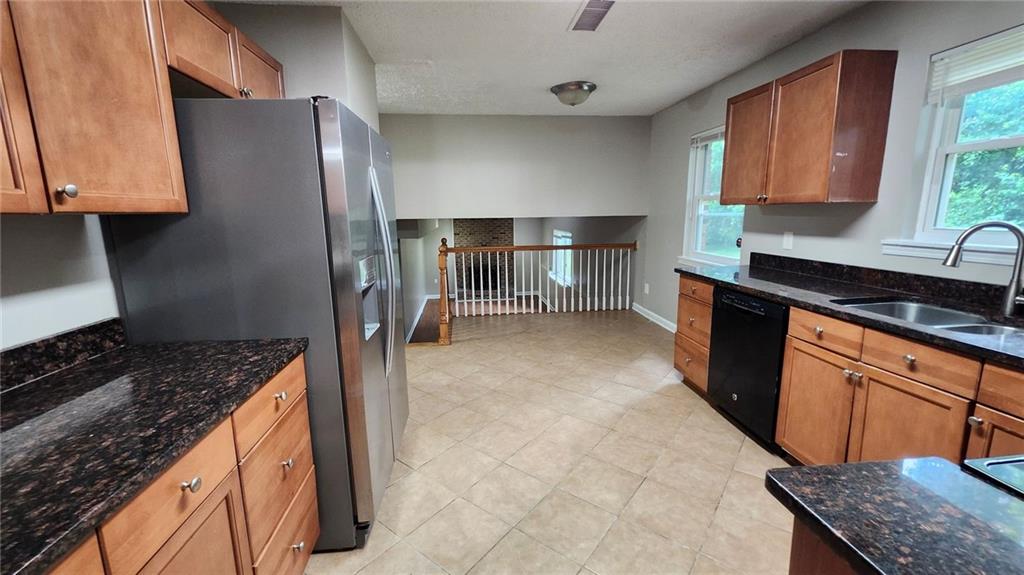 4011 Pinehurst Place Decatur, GA 30034 - Photo 2 of 21