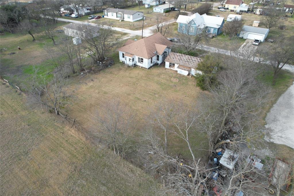 103 West 3rd Street Barry, TX 75102 - Photo 20 of 40 a view of a yard
