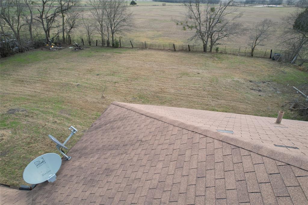 103 West 3rd Street Barry, TX 75102 - Photo 3 of 40 a view of a terrace