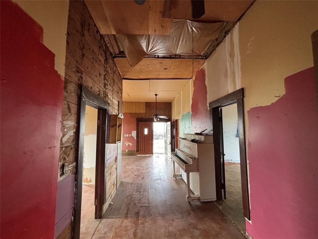 103 West 3rd Street Barry, TX 75102 - Photo 38 of 40 a view of a storage & utility room