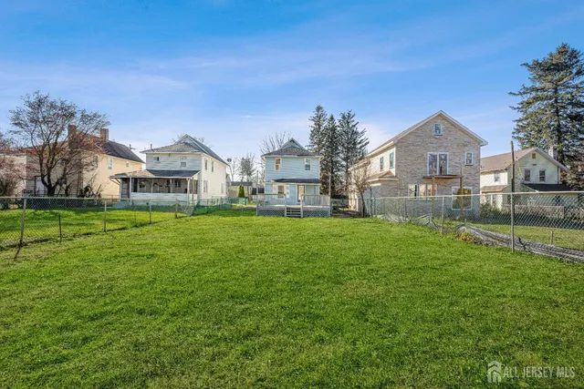 $475,000 | 21 Henry Street, Freehold, NJ 07728