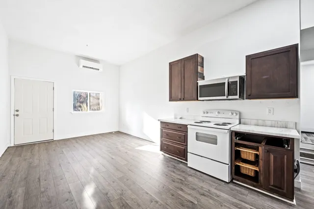 $575,000 | 11448 West Meadowview Lane, Nine Mile Falls, WA 99026