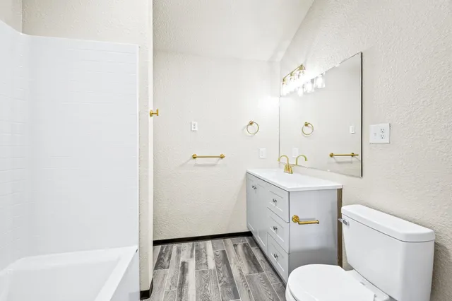 $575,000 | 11448 West Meadowview Lane, Nine Mile Falls, WA 99026