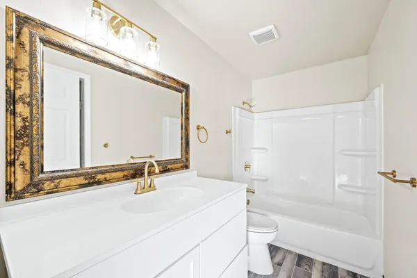 $559,000 | 11448 West Meadowview Lane, Nine Mile Falls, WA 99026