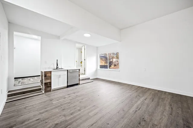 $575,000 | 11448 West Meadowview Lane, Nine Mile Falls, WA 99026