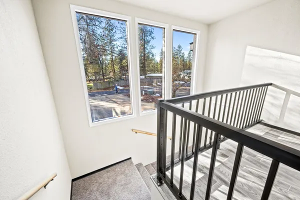 $559,000 | 11448 West Meadowview Lane, Nine Mile Falls, WA 99026