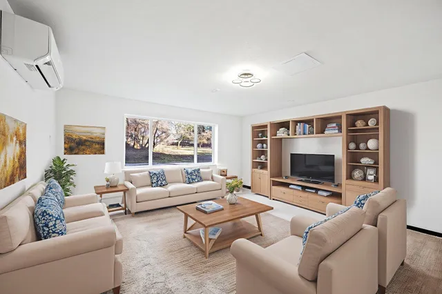 $575,000 | 11448 West Meadowview Lane, Nine Mile Falls, WA 99026