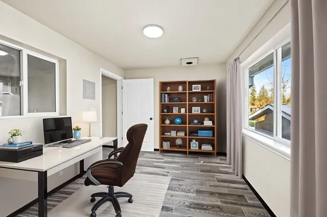 $575,000 | 11448 West Meadowview Lane, Nine Mile Falls, WA 99026