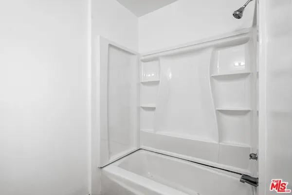 $2,800 | 1420 South Bedford Street, Unit 305, Los Angeles, CA 90035