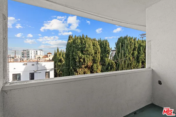 $2,800 | 1420 South Bedford Street, Unit 305, Los Angeles, CA 90035