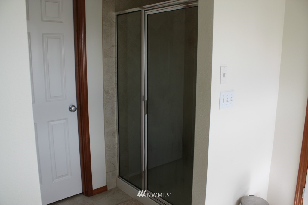 3404 170th Place Southeast Bothell, WA 98012 - Photo 11 of 13