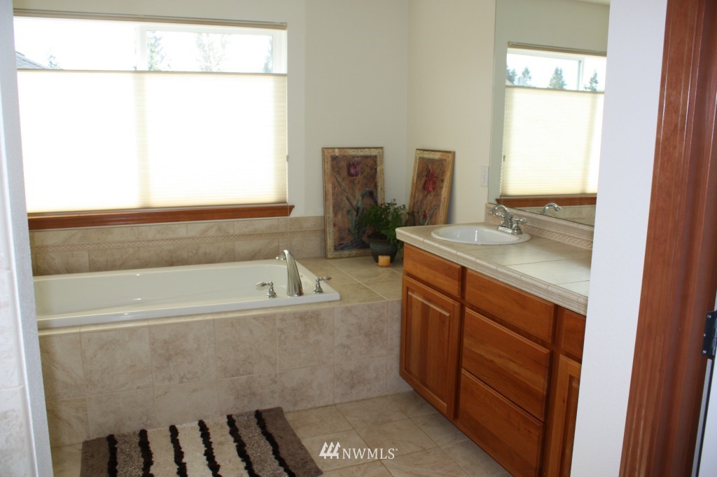 3404 170th Place Southeast Bothell, WA 98012 - Photo 12 of 13