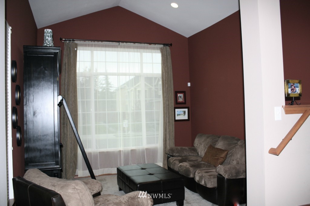 3404 170th Place Southeast Bothell, WA 98012 - Photo 7 of 13