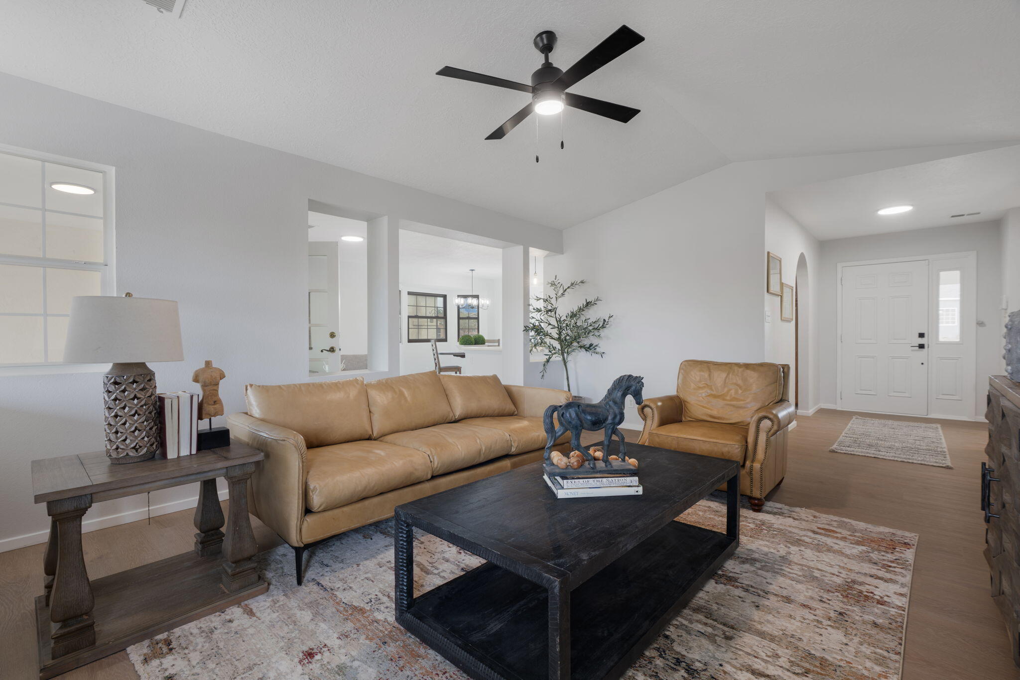 4101 Foxwood Trail Southeast Rio Rancho, NM 87124 - Photo 8 of 44 Gallery Image 8