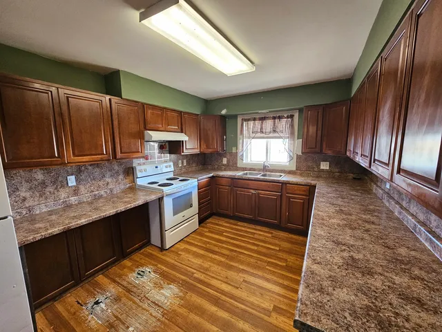 $135,000 | 11078 North 200th Street, Oblong, IL 62449