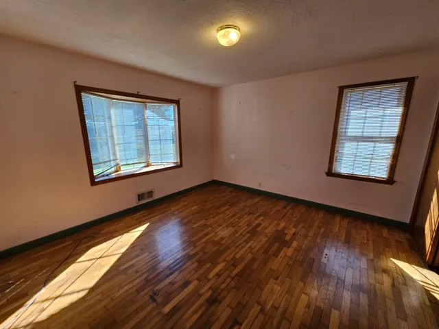 $135,000 | 11078 North 200th Street, Oblong, IL 62449