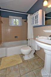 8133 MacKenzie Road St. Louis, MO 63123 - Photo 12 of 22 Gallery Image 12