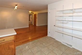 8133 MacKenzie Road St. Louis, MO 63123 - Photo 10 of 22 Gallery Image 10