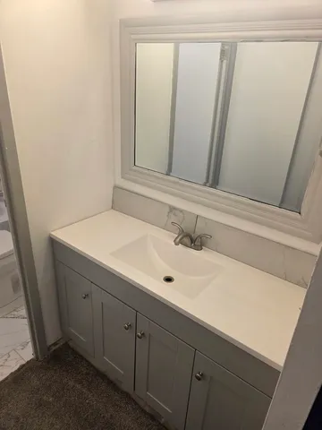 $1,900 | 1840 Huntington Boulevard, Unit 413, Hoffman Estates, IL 60169