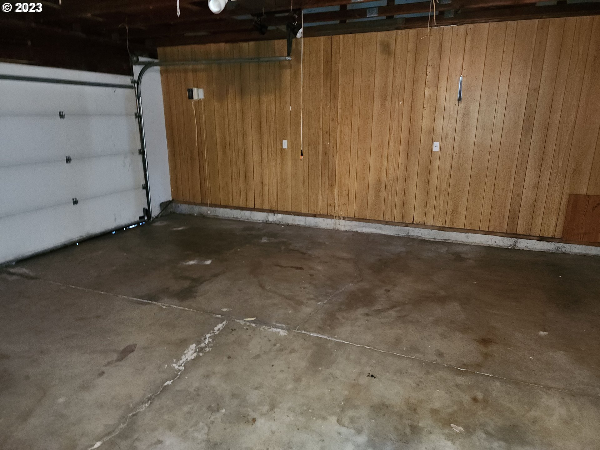 20732 Southeast Main Drive Gresham, OR 97030 - Photo 9 of 27 a view of a room with an empty space