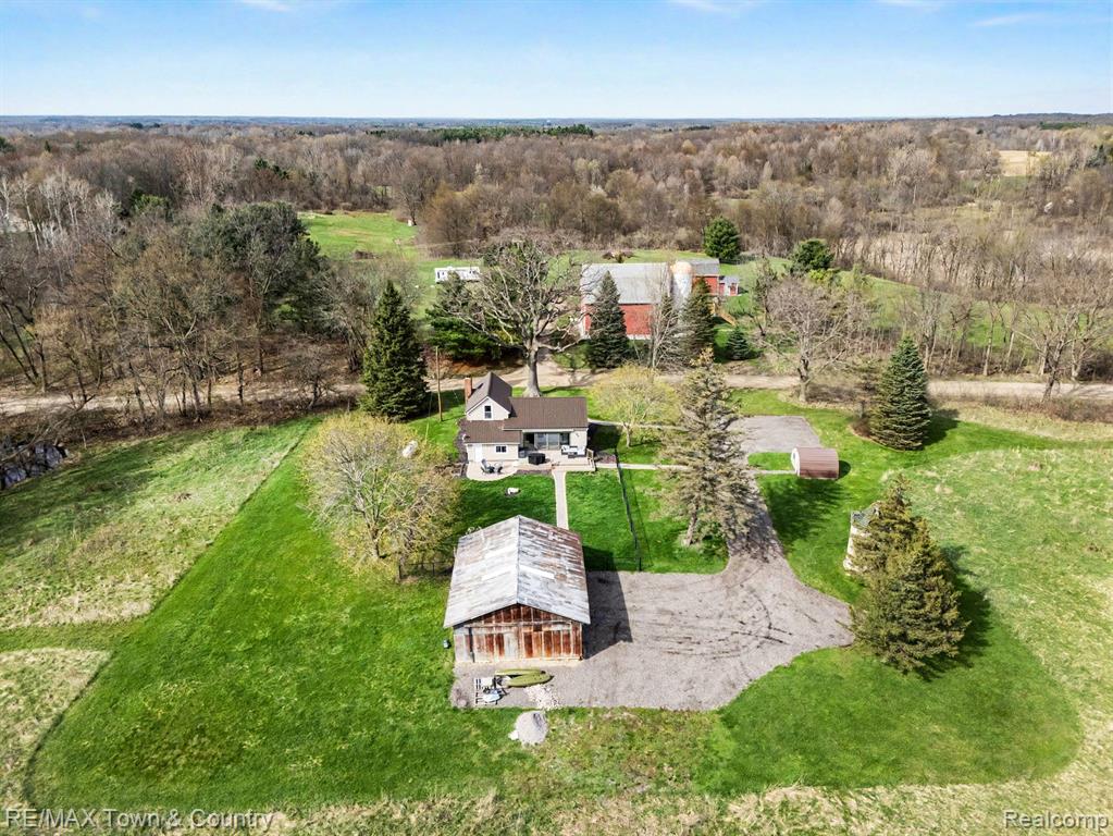 3733 Davenport Road Metamora, MI 48455 - Photo 5 of 43