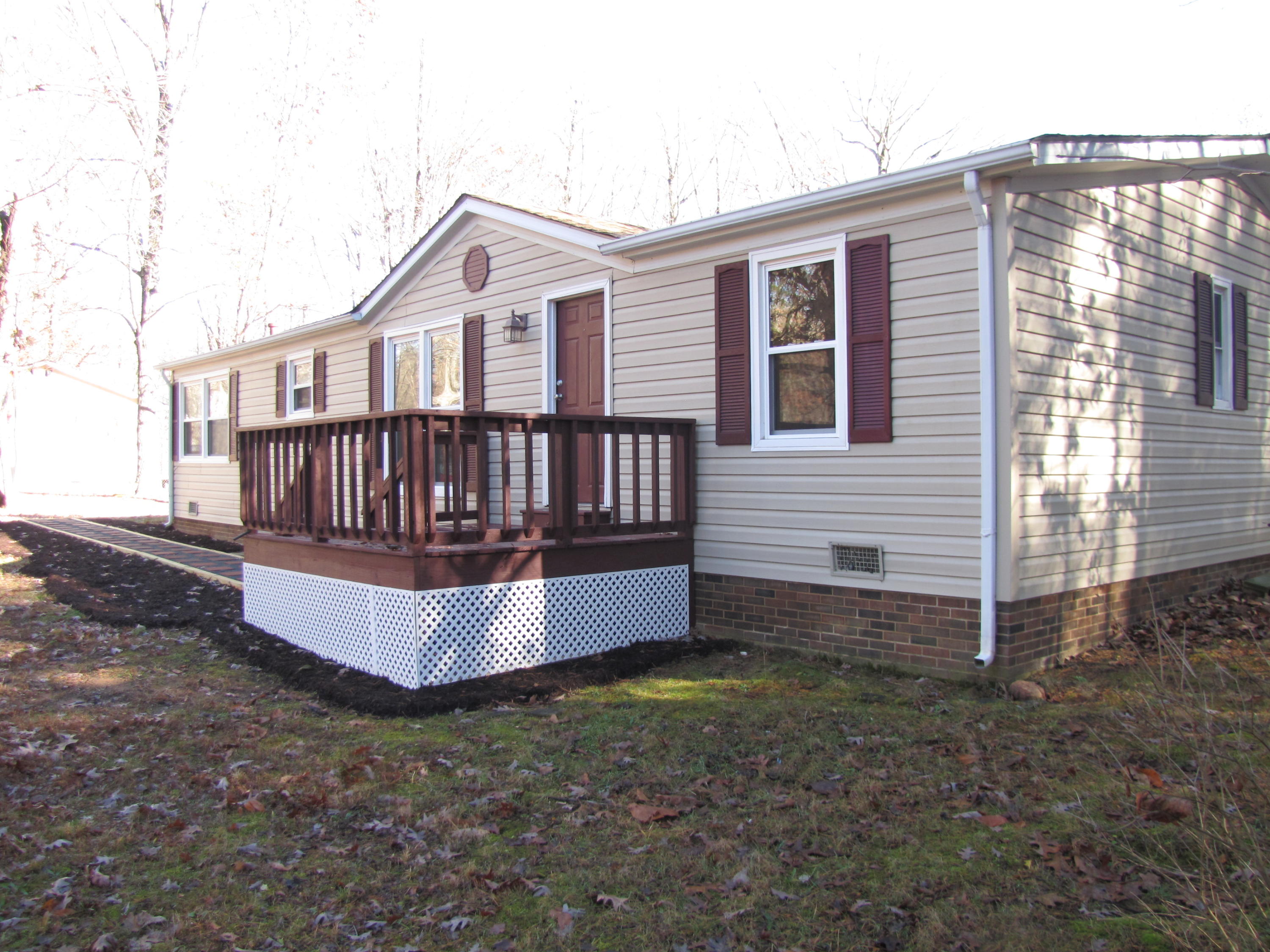 1288 Wapiti Run Road Moneta, VA 24121 - Photo 4 of 22 IMG_2712