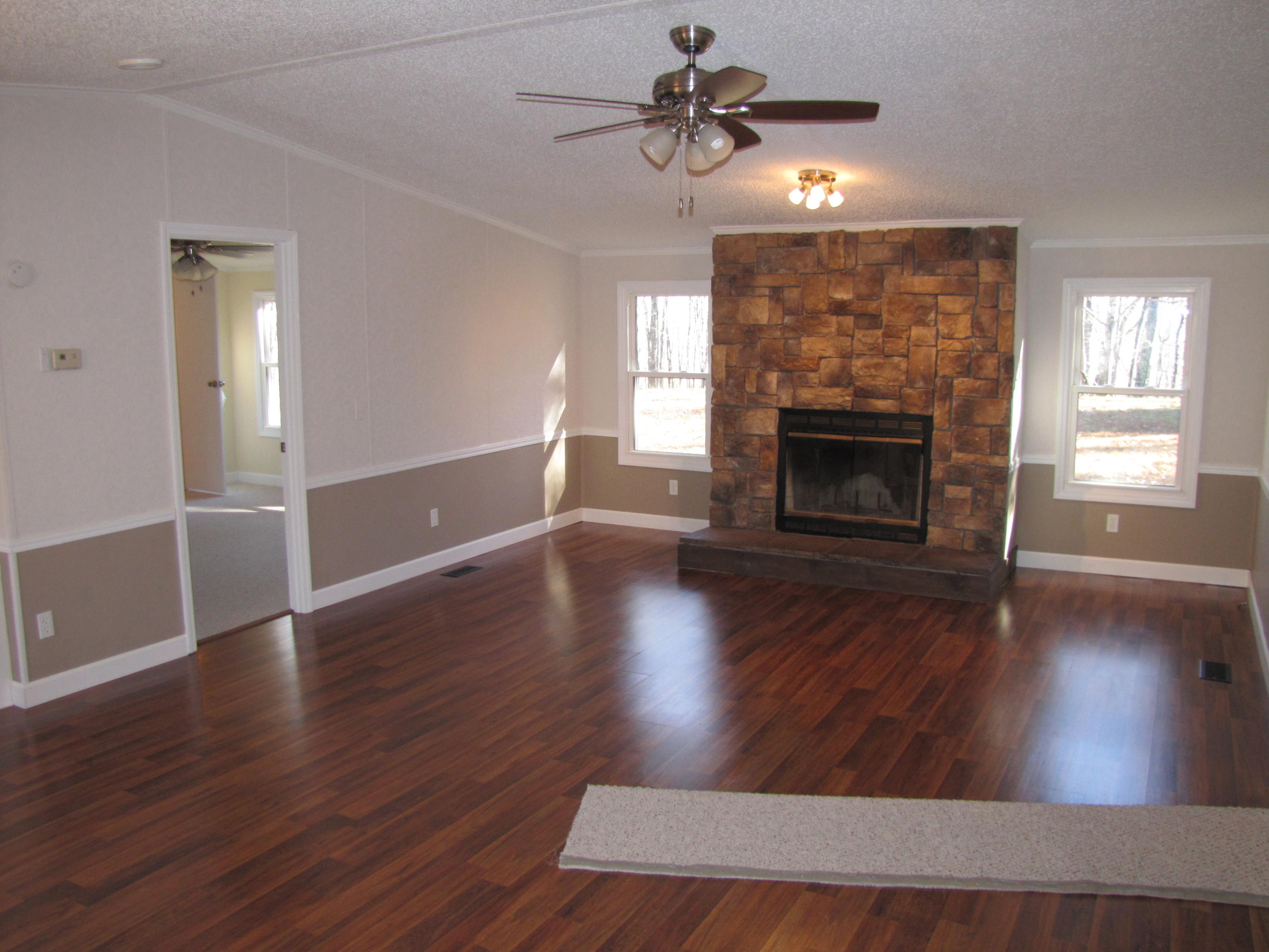 1288 Wapiti Run Road Moneta, VA 24121 - Photo 6 of 22 IMG_2687