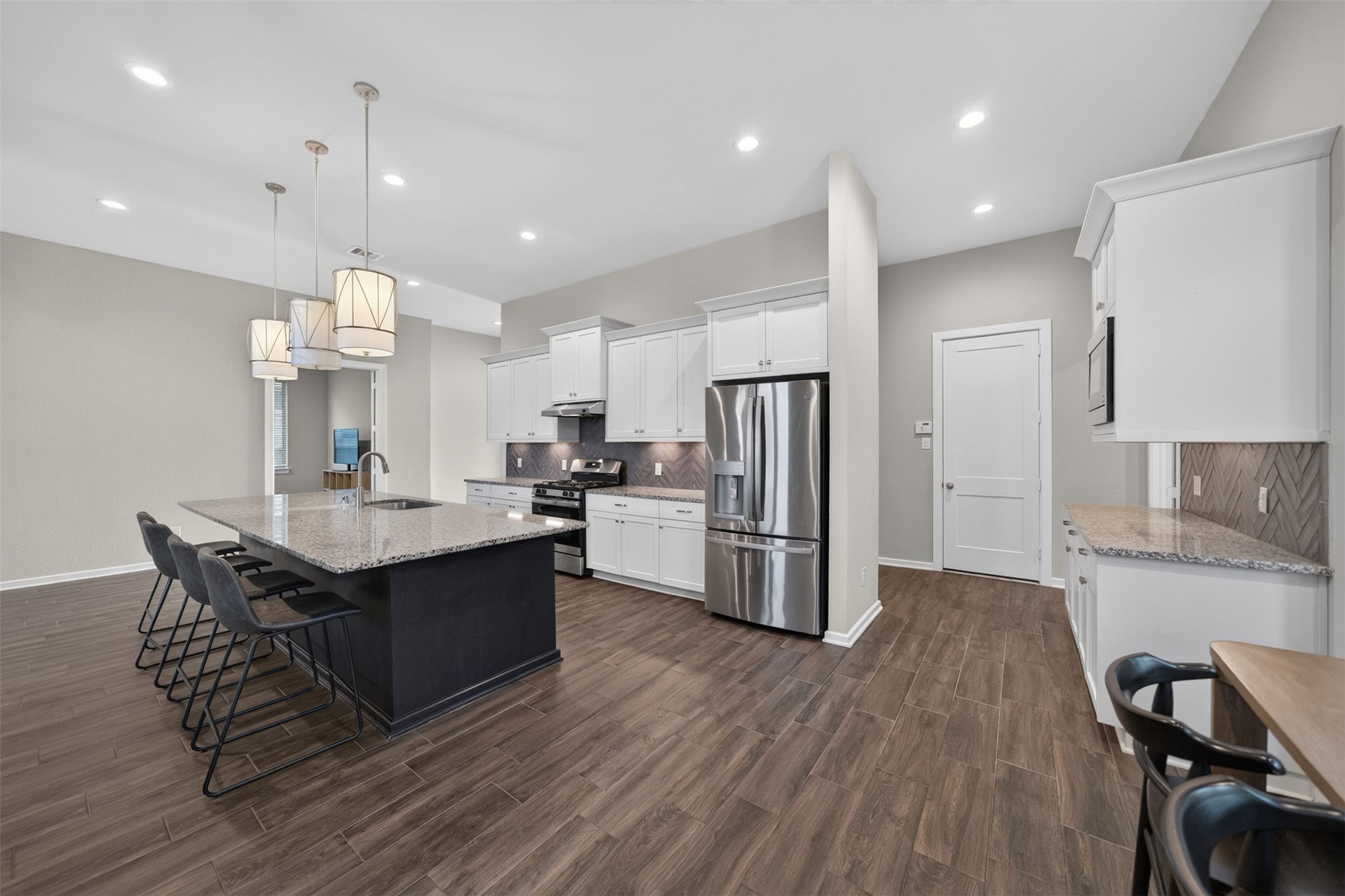 12423 Washington Way Tomball, TX 77375 - Photo 9 of 50
