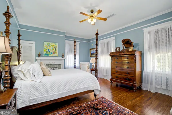 a view of a swimming pool with a garden