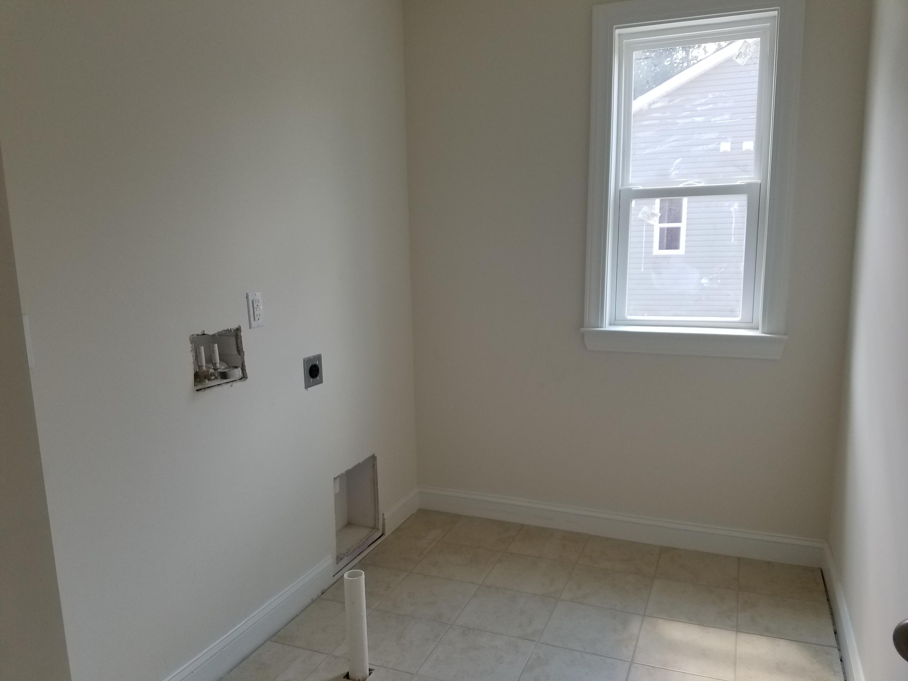 1500 Roustabout Way Charleston, SC 29414 - Photo 22 of 38 Laundry