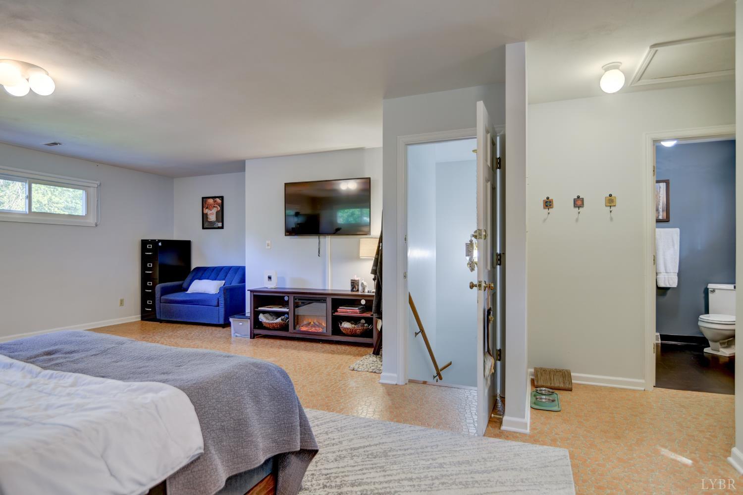 5147 Wedgewood Road Lynchburg, VA 24503 - Photo 34 of 74 Gallery Image 34