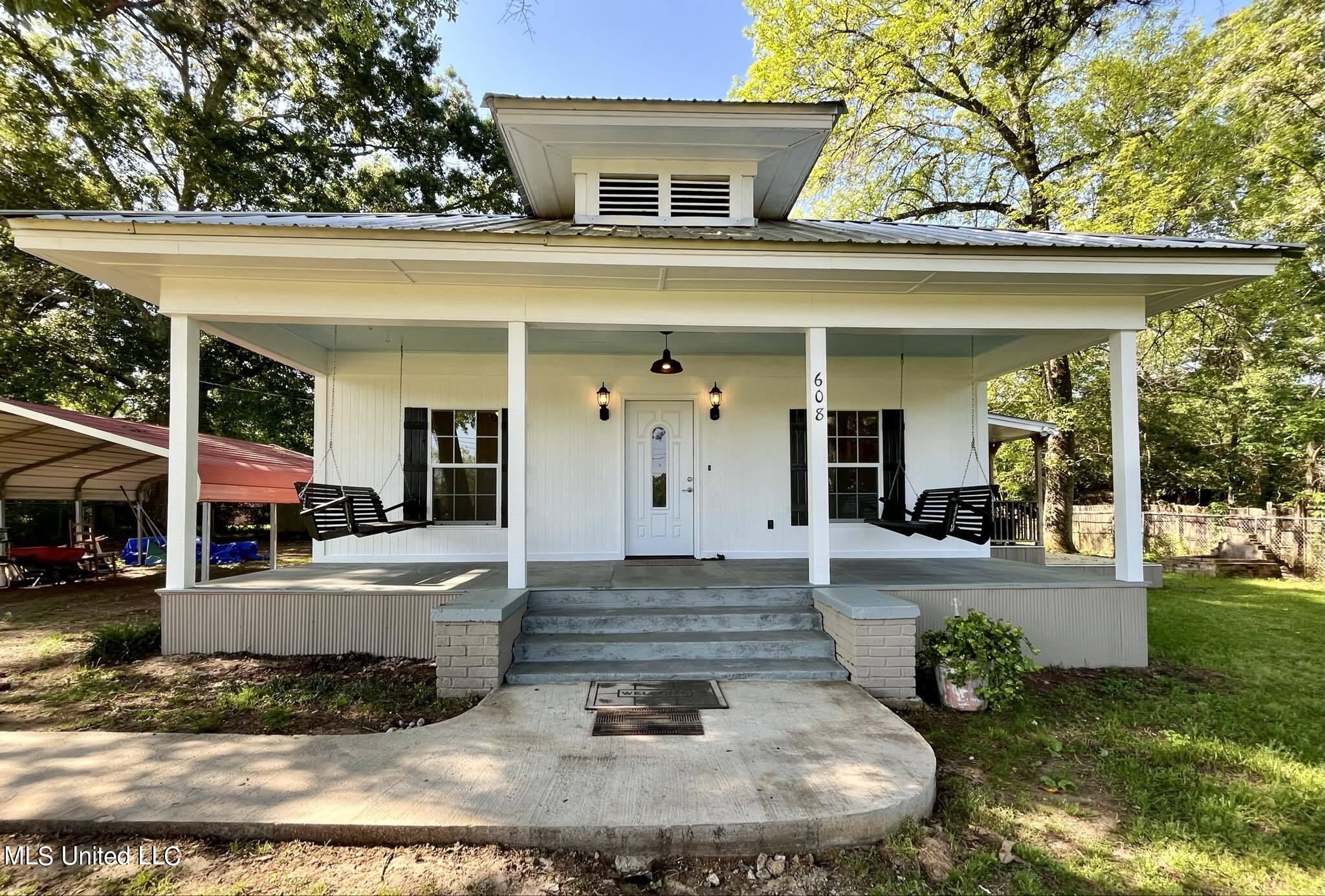 608 Goodwater Road Northwest Magee, MS 39111 - Photo 1 of 50 12d61c25-317b-4060-910c-56d7bcc22060
