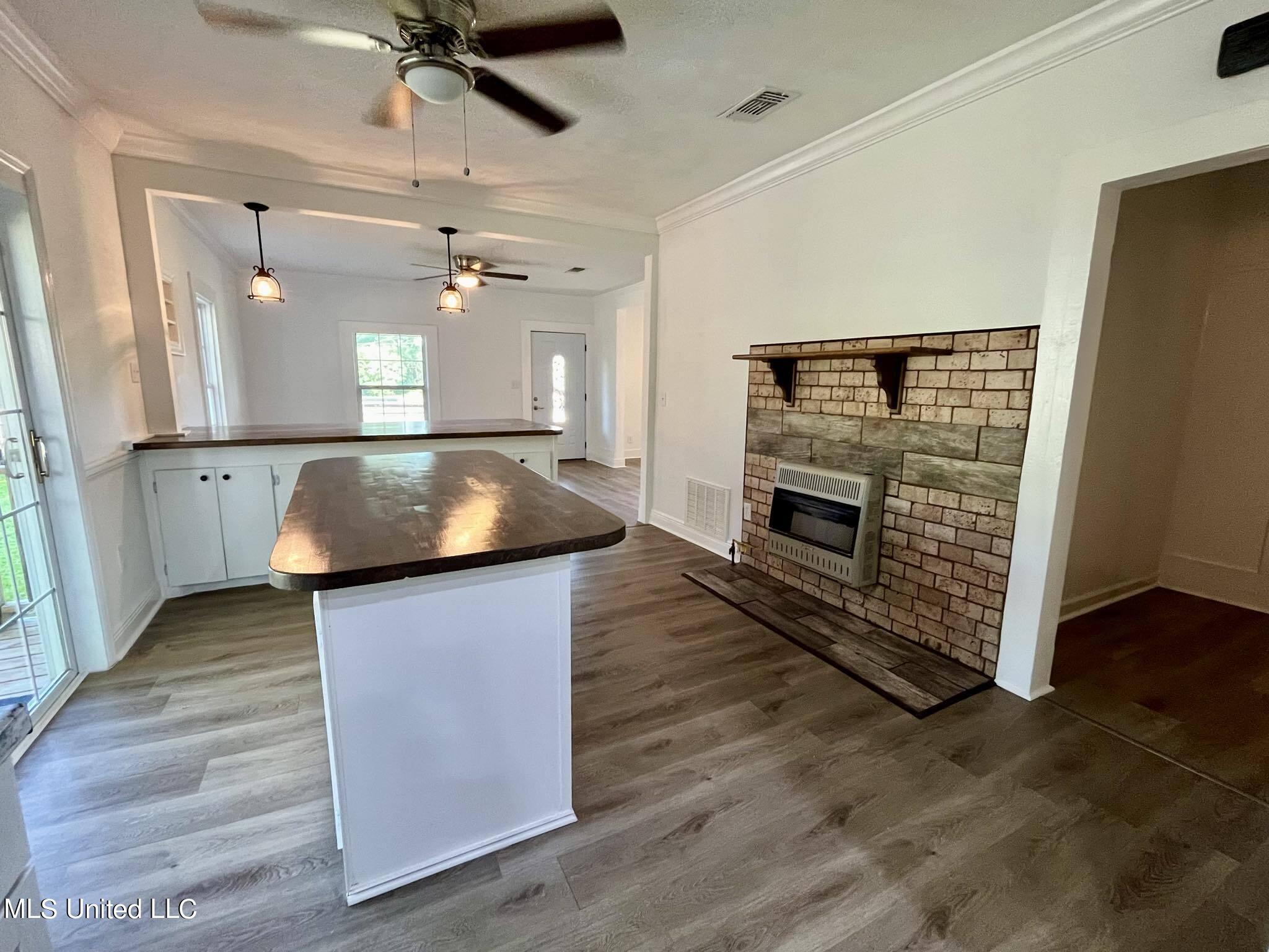 608 Goodwater Road Northwest Magee, MS 39111 - Photo 14 of 50 Kitchen looking toward front