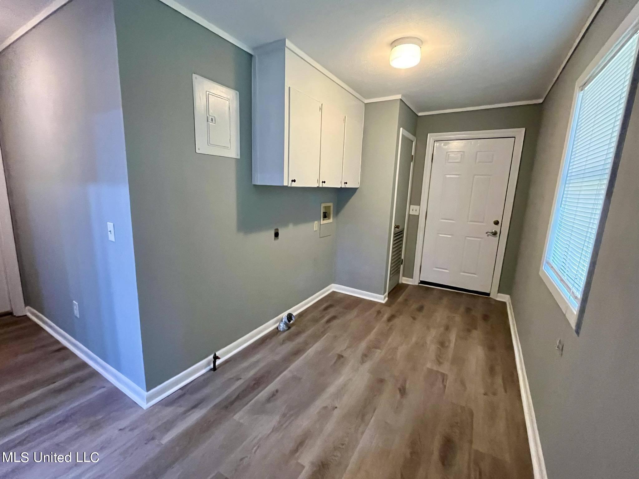 608 Goodwater Road Northwest Magee, MS 39111 - Photo 20 of 50 Laundry Room