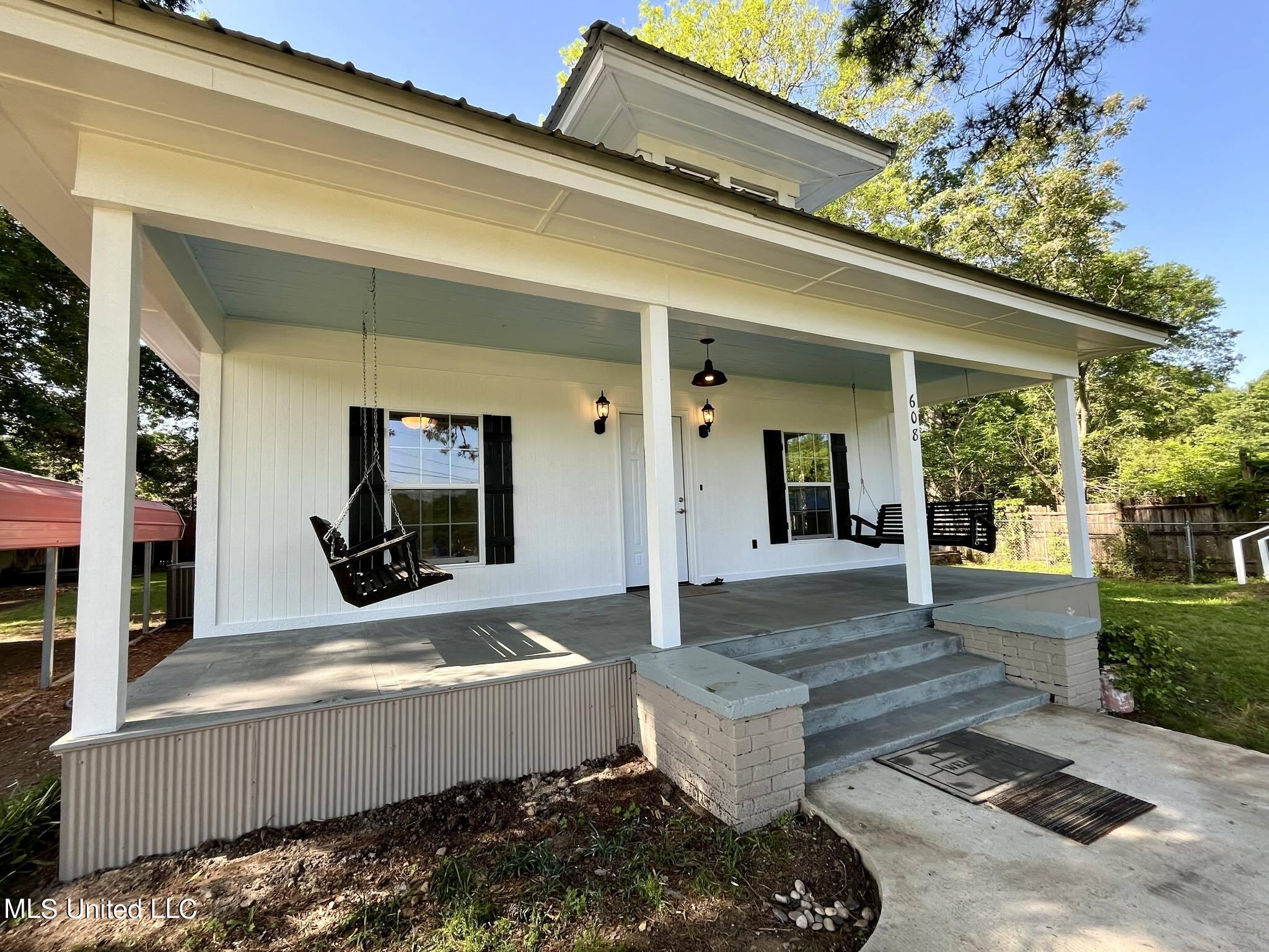 608 Goodwater Road Northwest Magee, MS 39111 - Photo 2 of 50 2f2f42ab-d12c-4bc2-a656-401d1d91e227