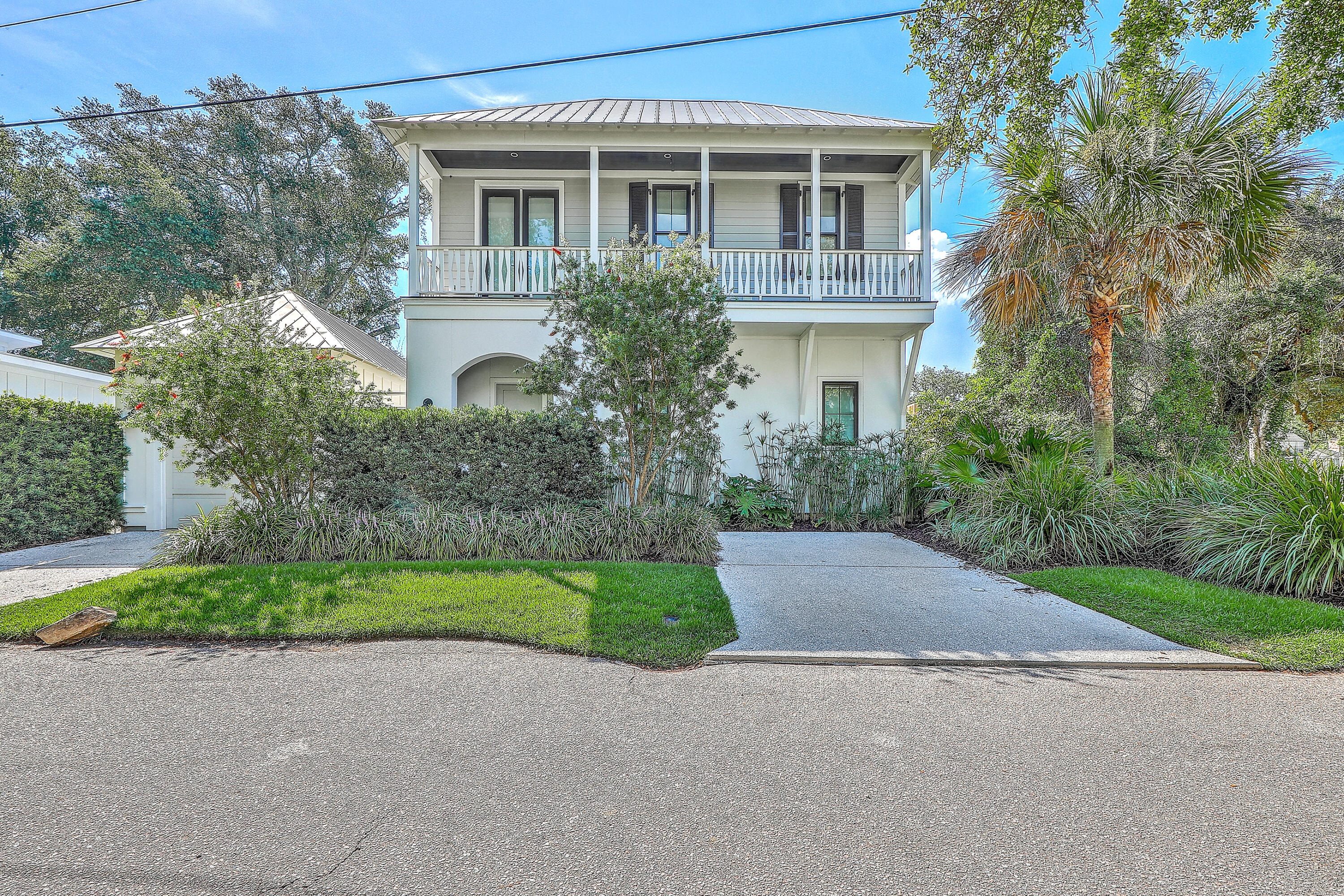 105 May Lane Mount Pleasant, SC 29464 - Photo 52 of 56 0W7A8083_4_5_6_7_8_9