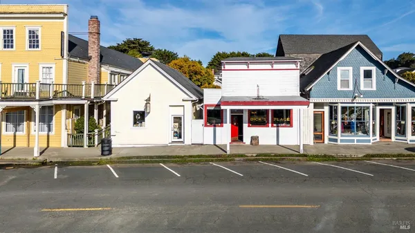 $2,950,000 | 45070 Main Street, Mendocino, CA 95460