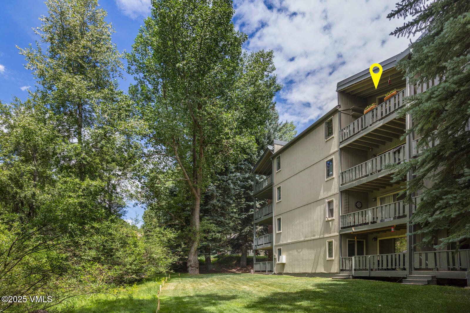 903 North Frontage Road West, Unit 14 Vail, CO 81657 - Photo 27 of 34 903 N Frontage Rd W 14 MLS-32