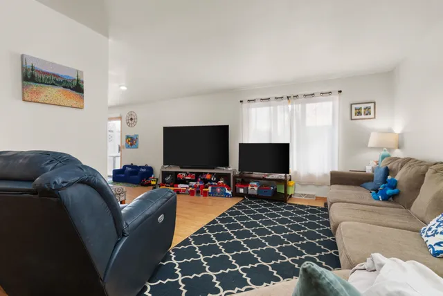 $825,000 | 3301-3303 Prairie Road, Madison, WI 53719