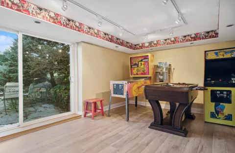$2,250,000 | Undisclosed Address, North Barrington, IL 60010