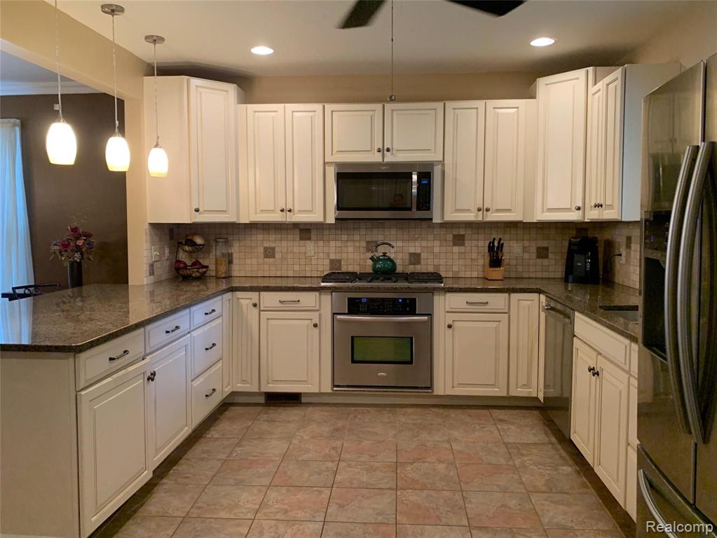 338 Ridge Road Grosse Pointe Farms, MI 48236 - Photo 8 of 54