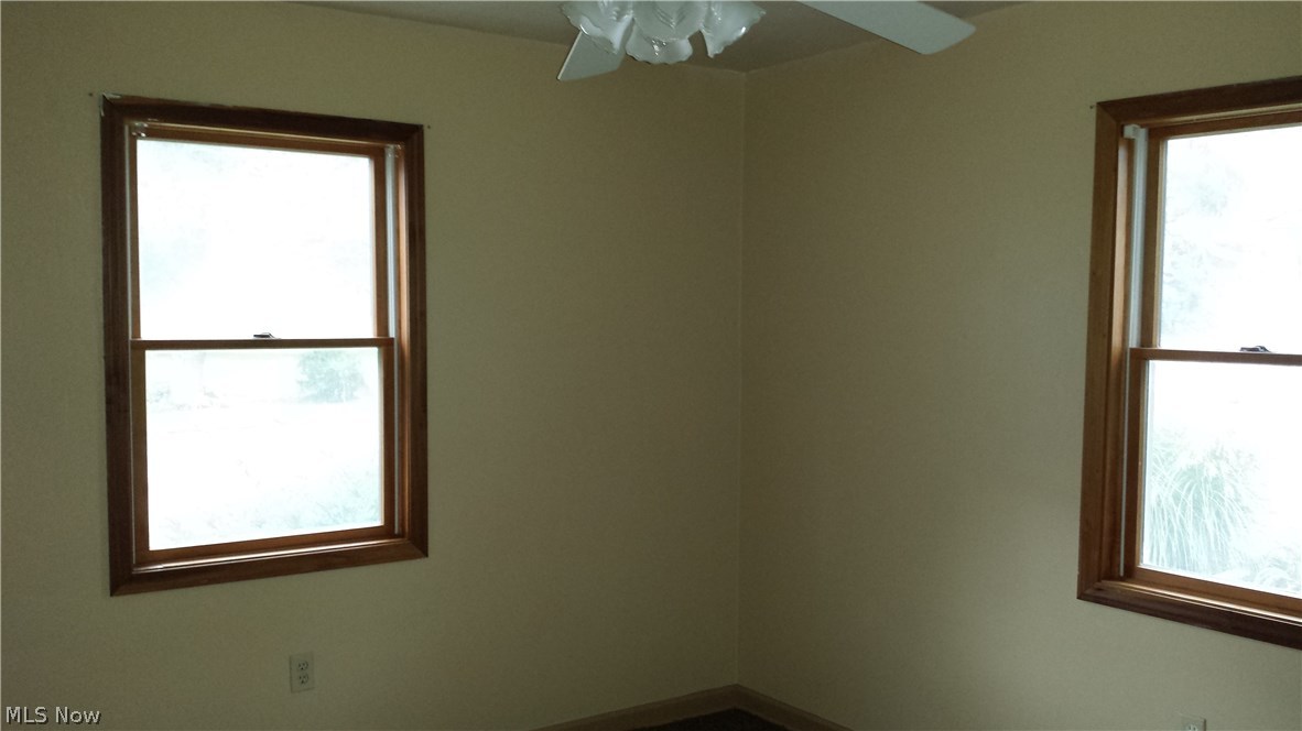 964 Brittain Road Akron, OH 44305 - Photo 6 of 12 Gallery Image 6
