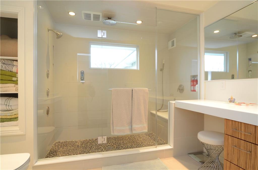 496 Winnerwood Road Pittsburgh, PA 15237 - Photo 14 of 25 Gallery Image 14
