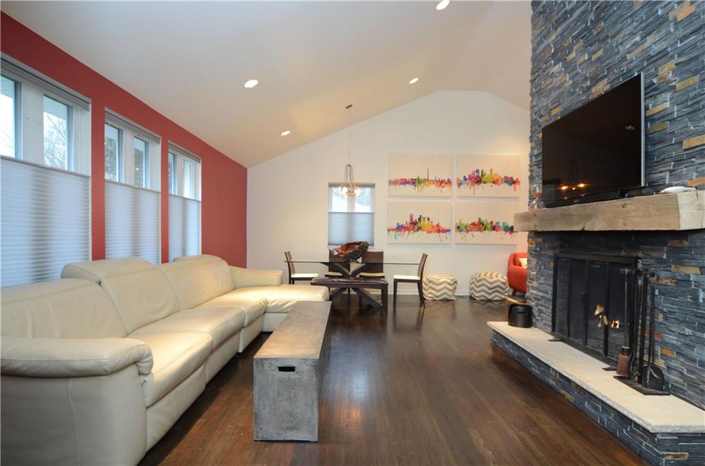 496 Winnerwood Road Pittsburgh, PA 15237 - Photo 3 of 25 Gallery Image 3
