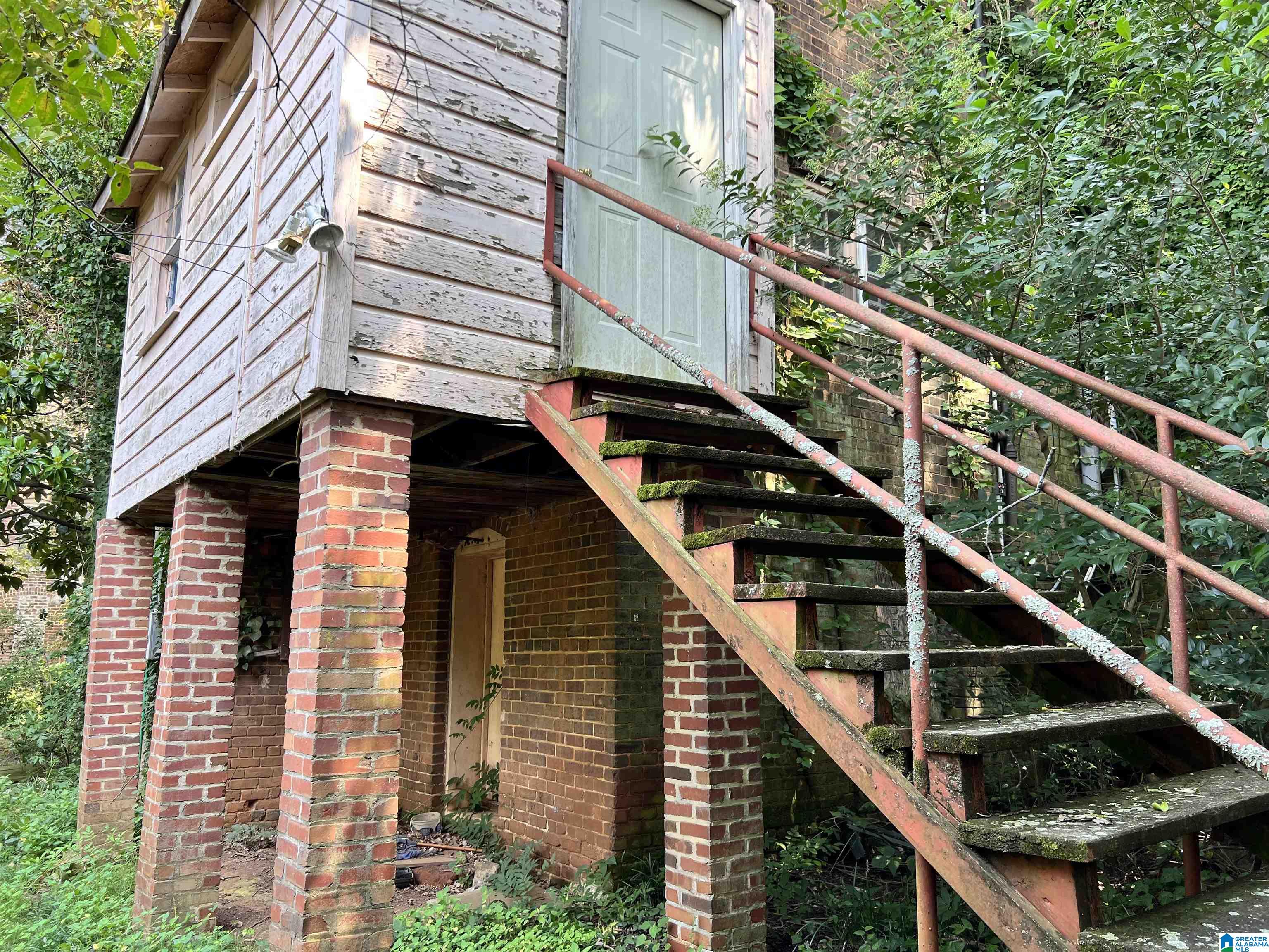 202 Coffee Street Talladega, AL 35160 - Photo 51 of 54