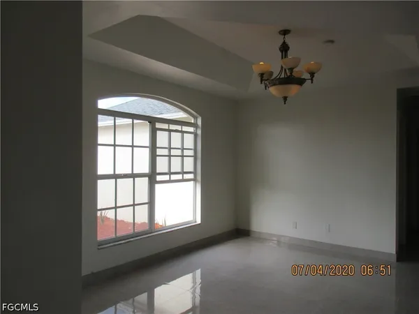 $2,400 | 918 Northeast 13th Street, Cape Coral, FL 33909