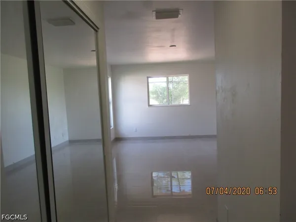 $2,400 | 918 Northeast 13th Street, Cape Coral, FL 33909